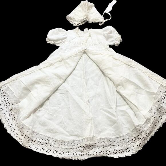 VTG PHYLLIS BABY WEAR White Eyelet Christening Gown & Matching Bonnet SZ 3-9 M - Picture 1 of 11
